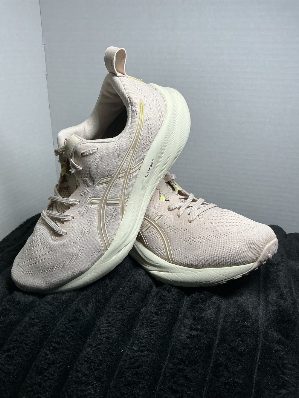 ASICS Gel-Pulse 16 Women’s Running Shoes Size 8.5 Mineral Beige Cream 1012B755